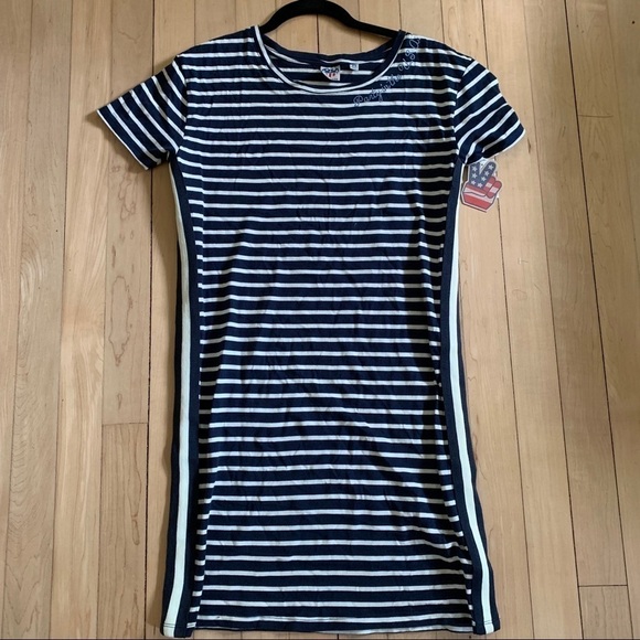 NWT Junk Food Party in the U.S.A dress Size Extra Small - Picture 1 of 7